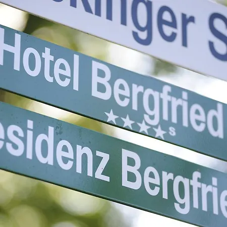 Ferien Residenz Bergfried 호텔 3*