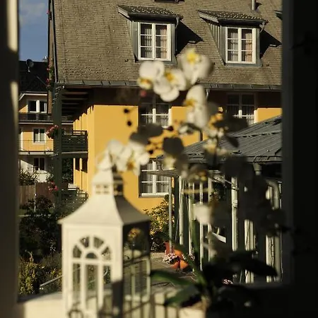 Ferien Residenz Bergfried מלון 3*